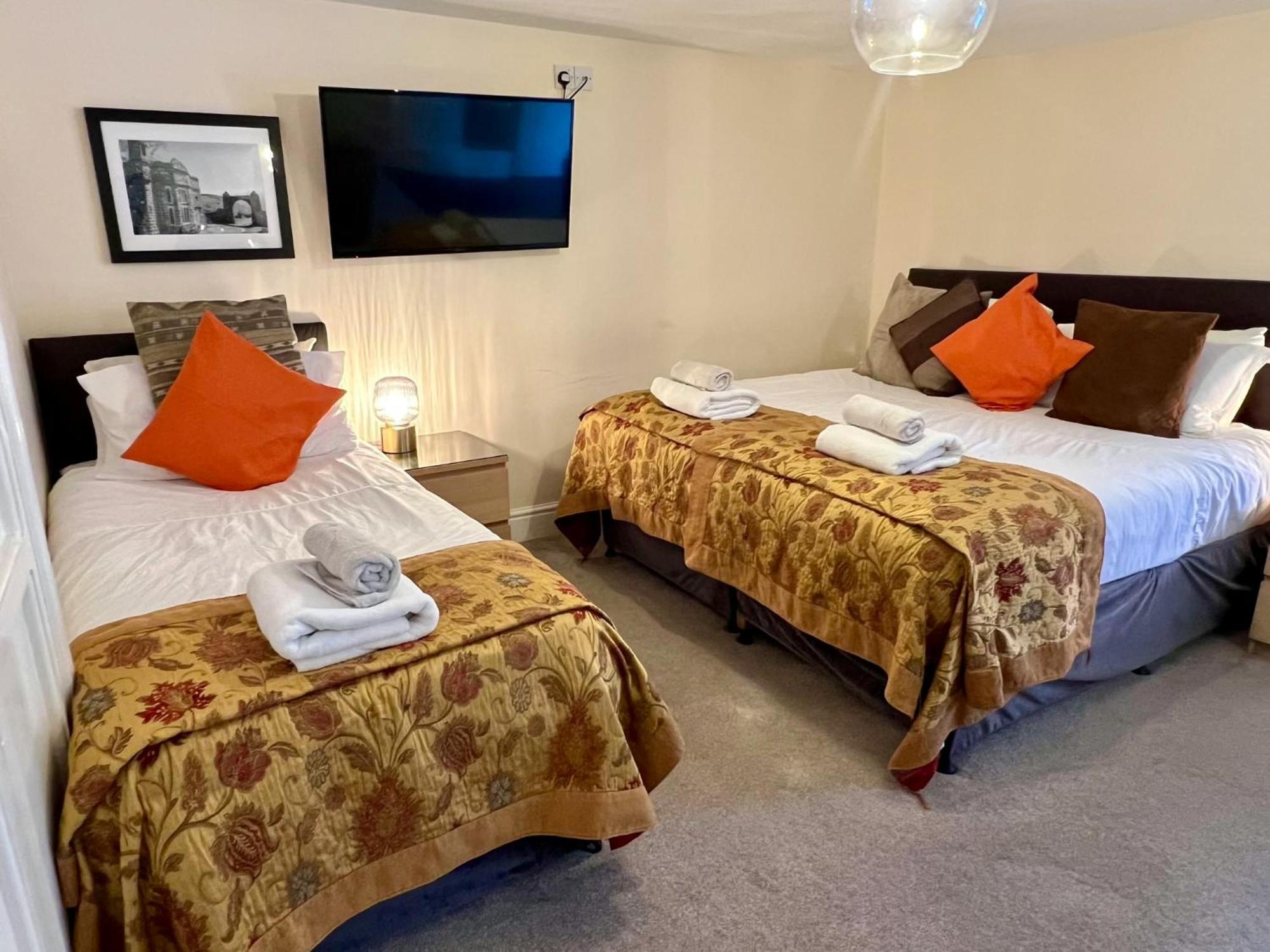 Dolgun Uchaf Historic B&B And Cottages In Snowdonia Dolgellau Esterno foto