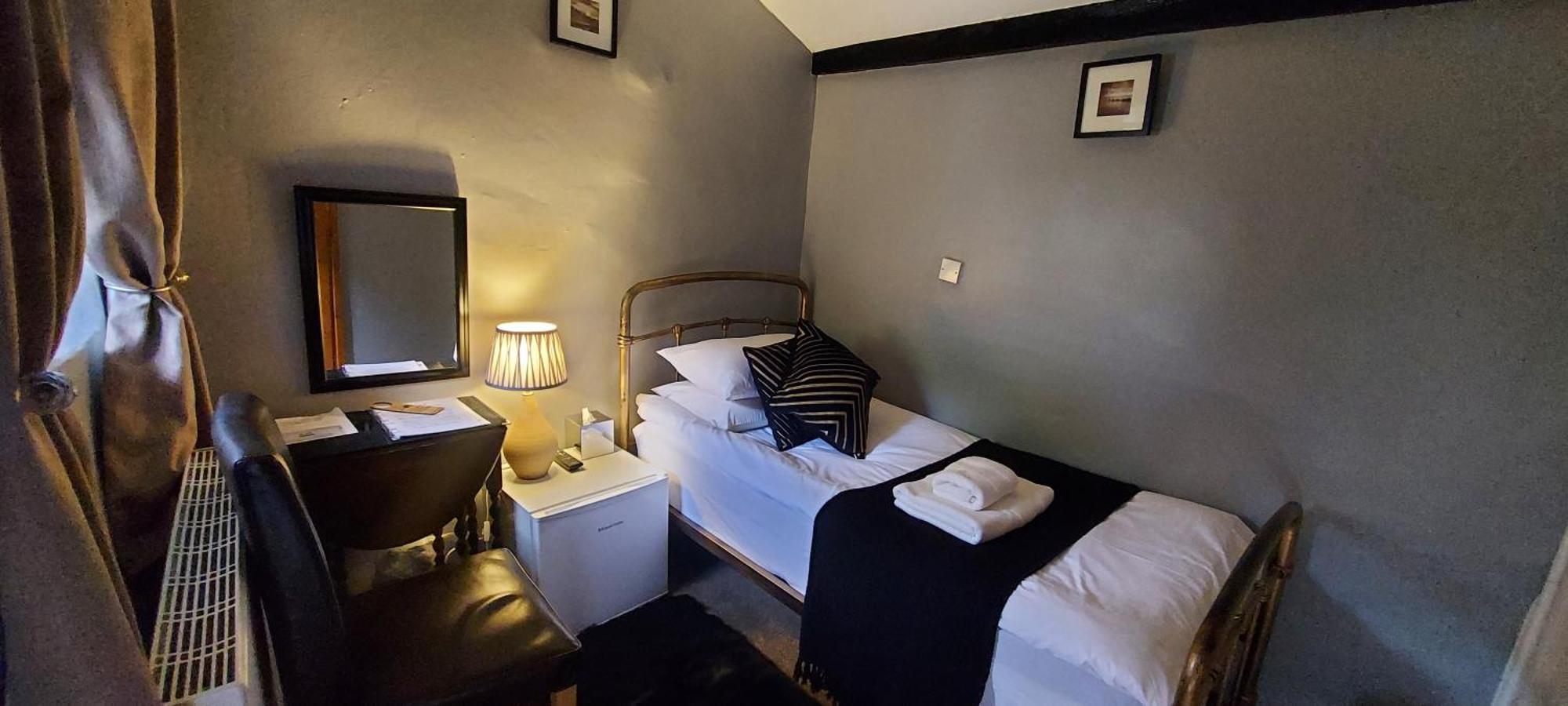 Dolgun Uchaf Historic B&B And Cottages In Snowdonia Dolgellau Esterno foto