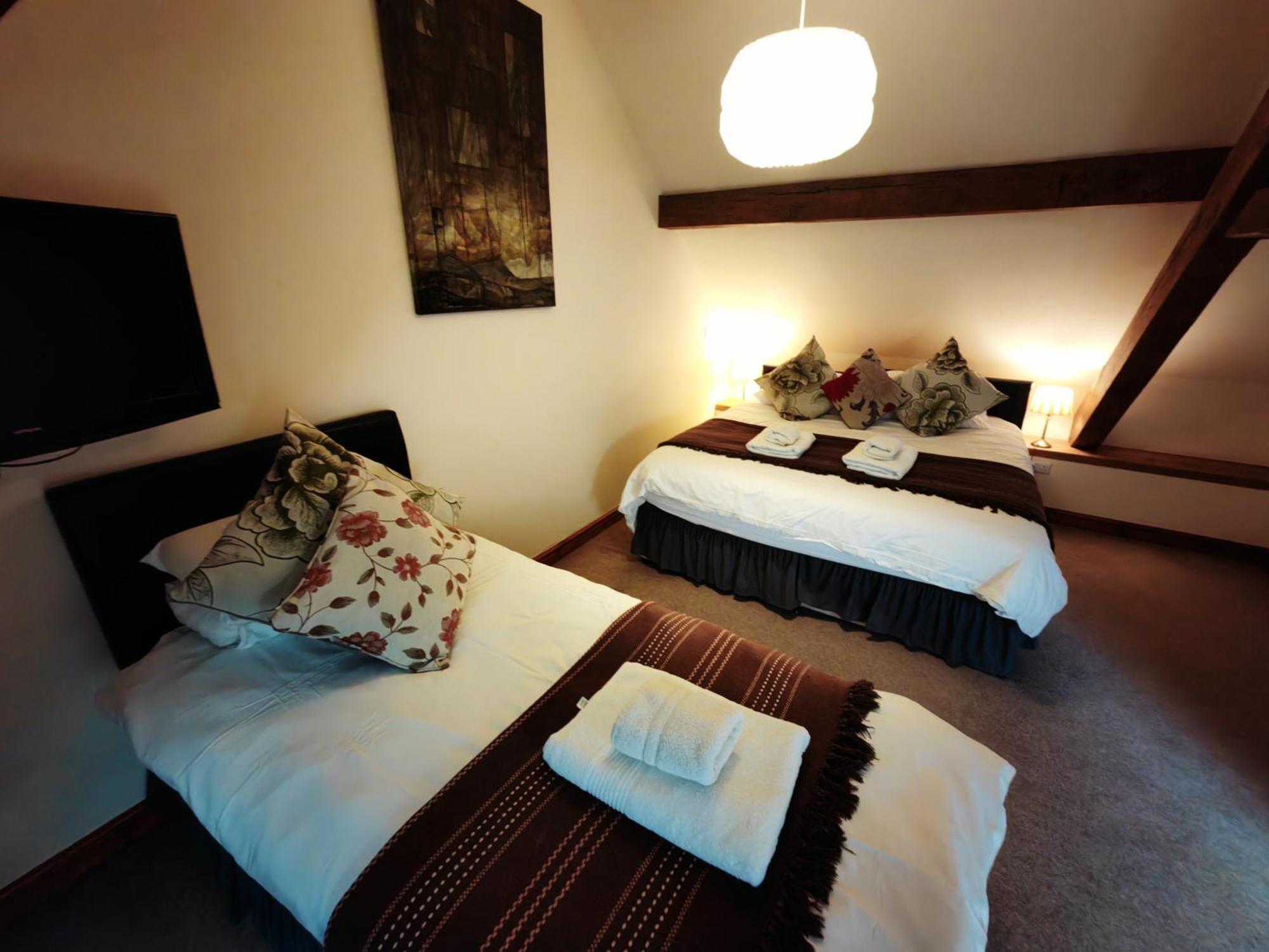 Dolgun Uchaf Historic B&B And Cottages In Snowdonia Dolgellau Esterno foto