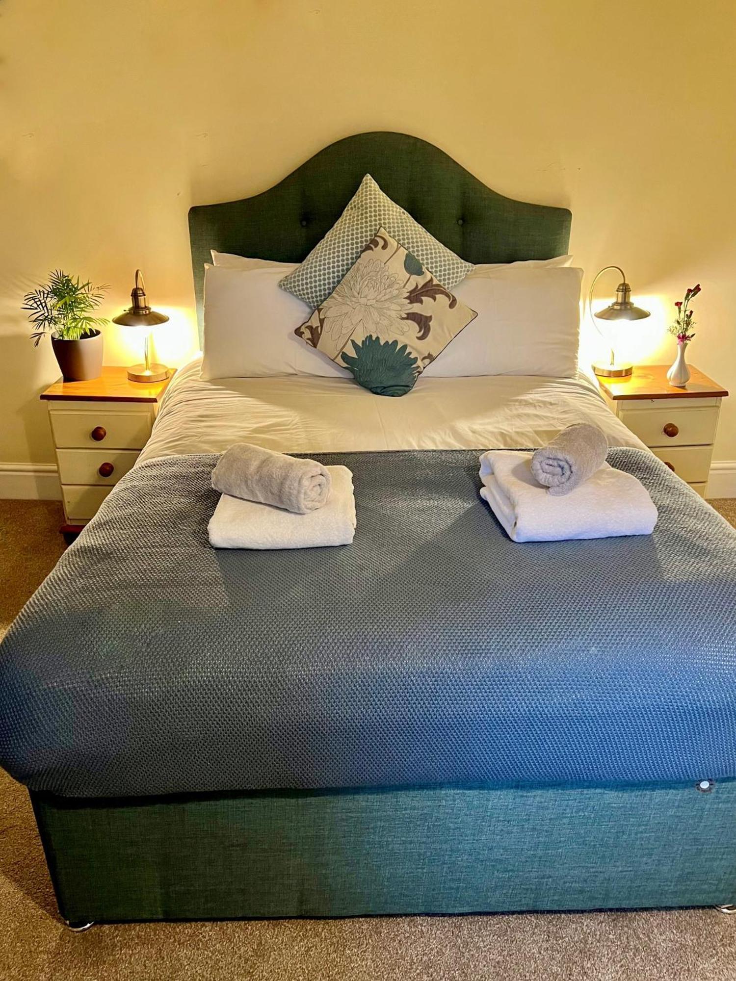 Dolgun Uchaf Historic B&B And Cottages In Snowdonia Dolgellau Esterno foto