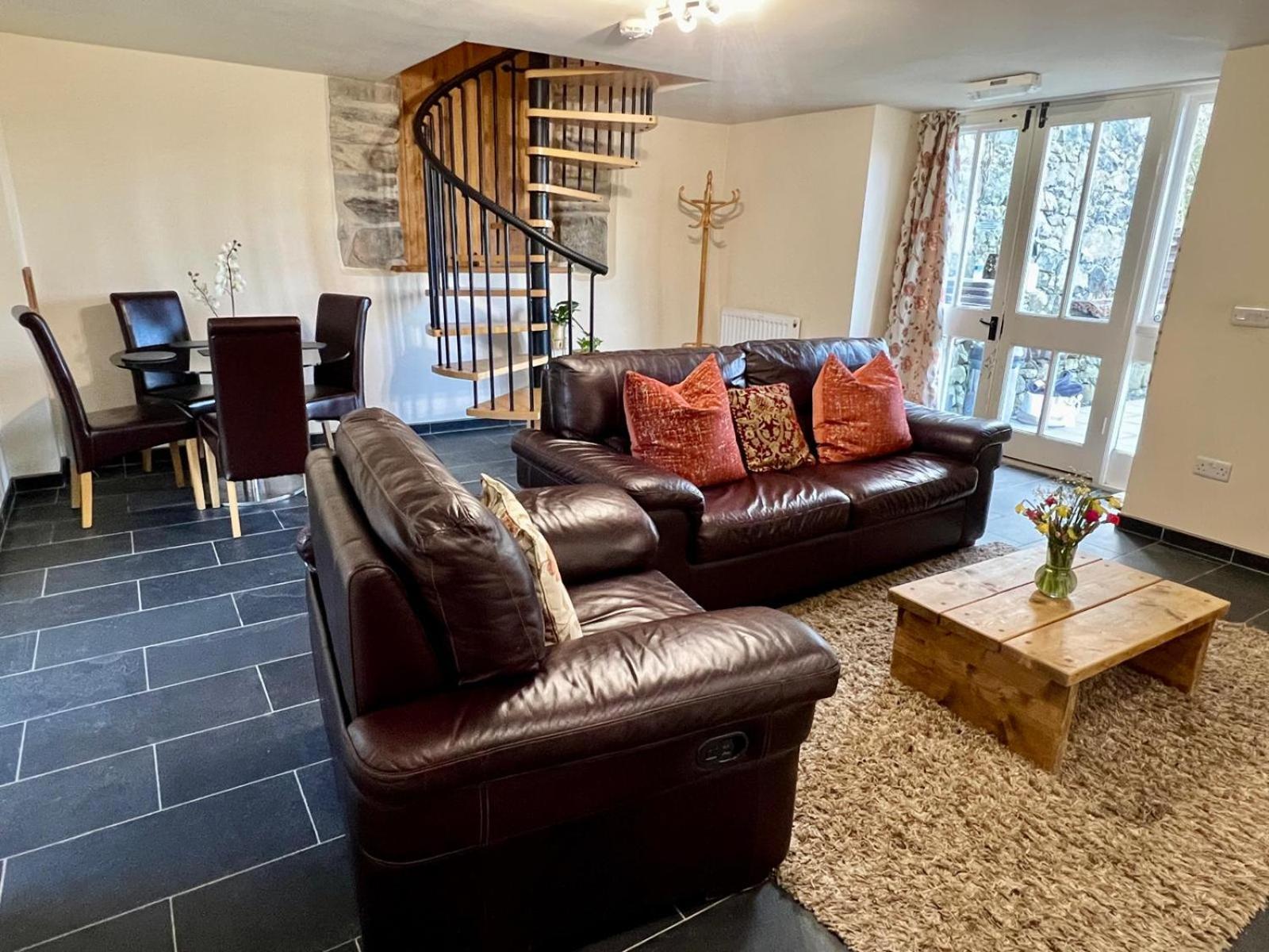 Dolgun Uchaf Historic B&B And Cottages In Snowdonia Dolgellau Esterno foto