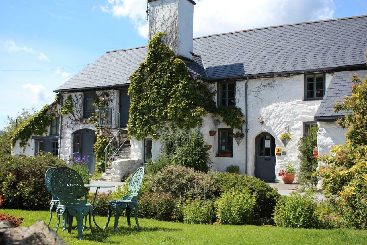 Dolgun Uchaf Historic B&B And Cottages In Snowdonia Dolgellau Esterno foto