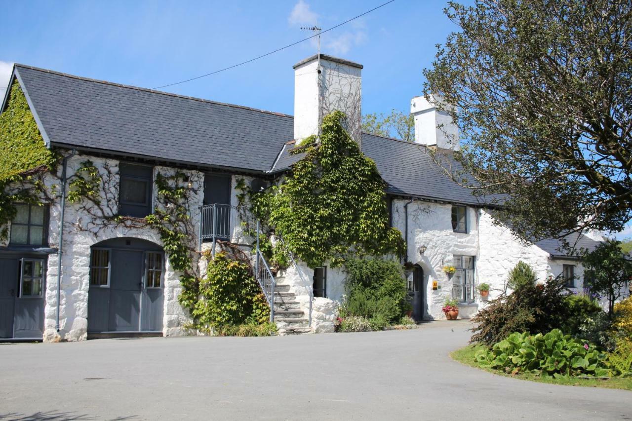 Dolgun Uchaf Historic B&B And Cottages In Snowdonia Dolgellau Esterno foto