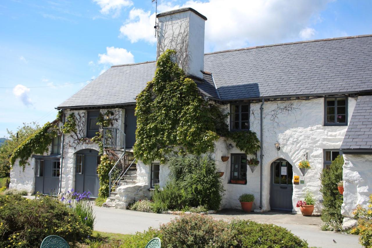 Dolgun Uchaf Historic B&B And Cottages In Snowdonia Dolgellau Esterno foto
